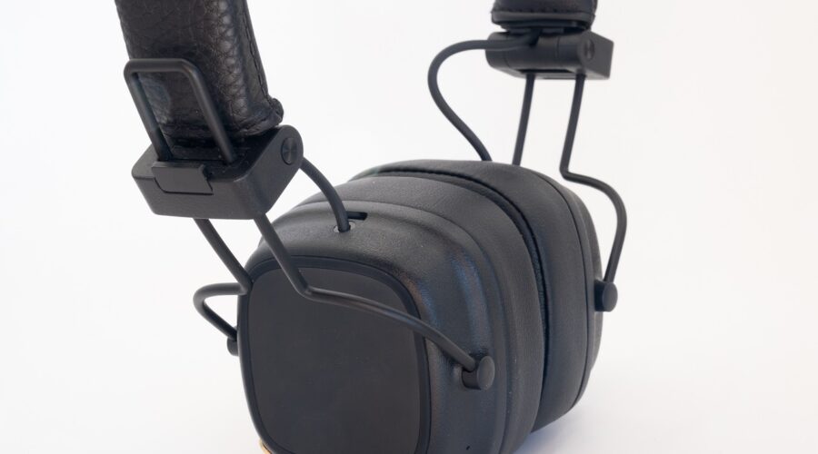 Kabellose_Headsets_im_Geschäftsalltag:_Ein_Leitfaden_für_die_richtige_Auswahl